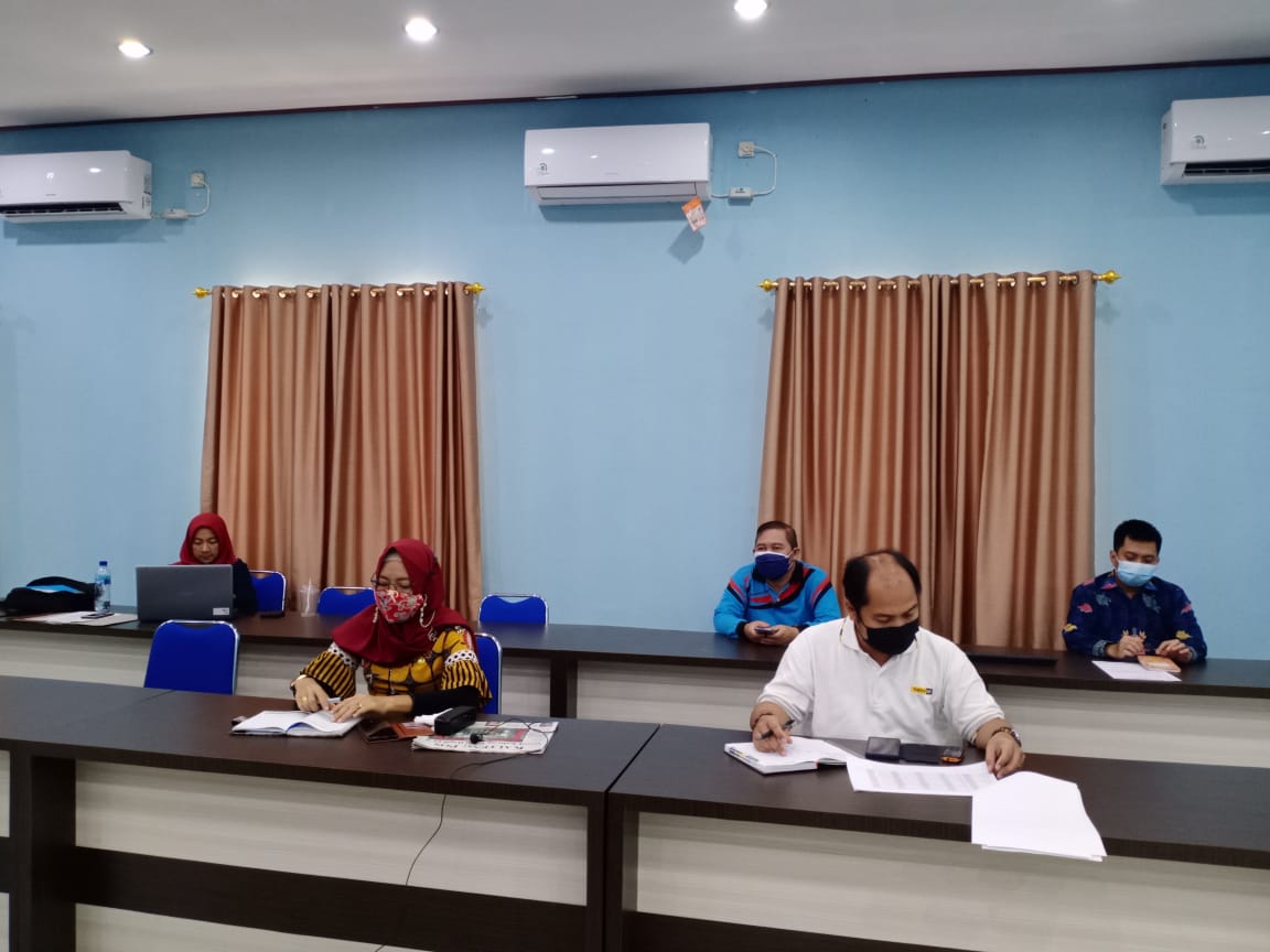 Kepala Bidang PKP dan Plt. Kepala Bidang PIP mengikuti Monotoring dan Evaluasi Pengelolaan Pengaduan